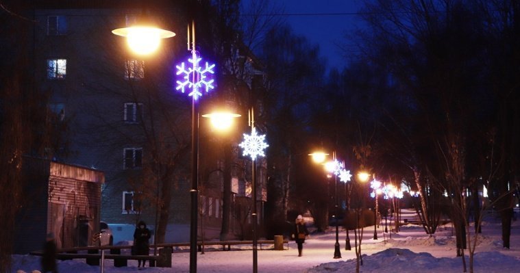Удмуртэнерго украшает Ижевск к новогодним праздникам