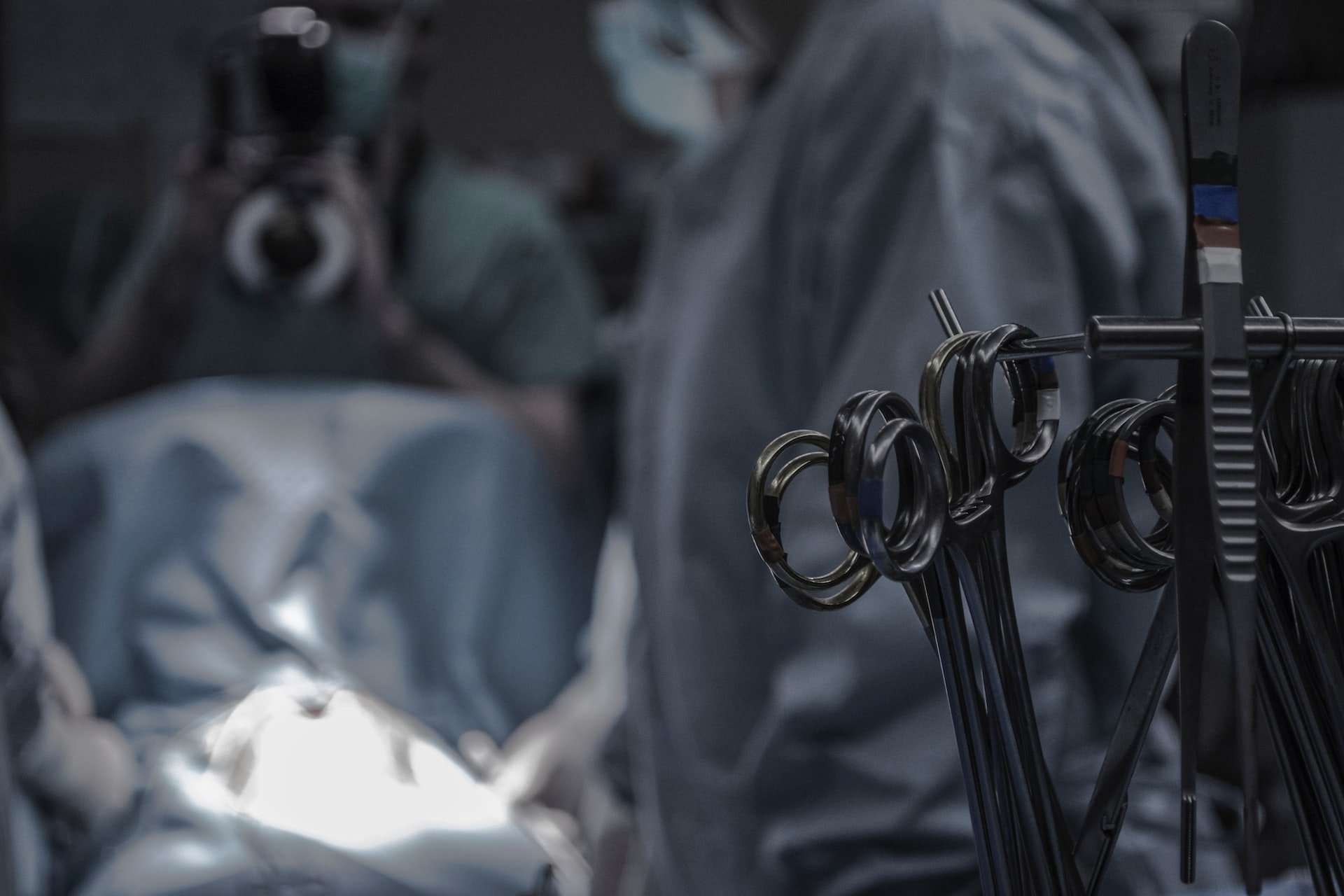 Ижевские хирурги удалили 17-летней девушке опухоль яичника весом более 5 кг