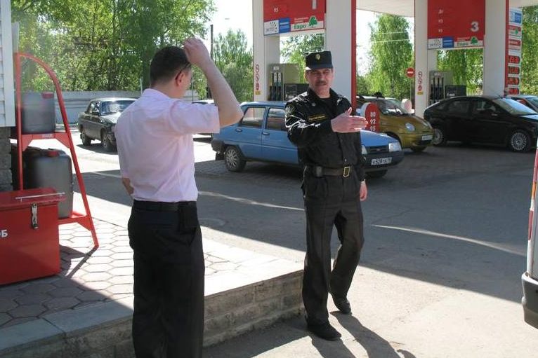 Новости сарапула сусанин. Судебные приставы Глазов. Суд приставы Глазов. Приставы города Глазова. Судебный пристав Глазов Абашева Дания.