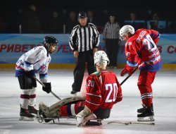 В Ижевске стартовал хоккейный турнир имени Калашникова среди детско-юношеских команд