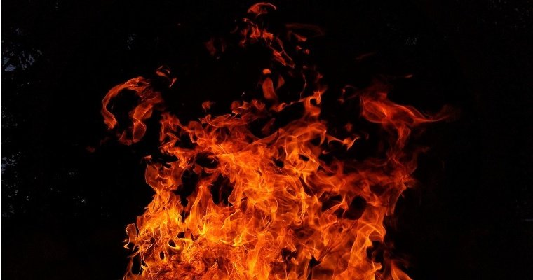Пожилой мужчина погиб при пожаре в Воткинске