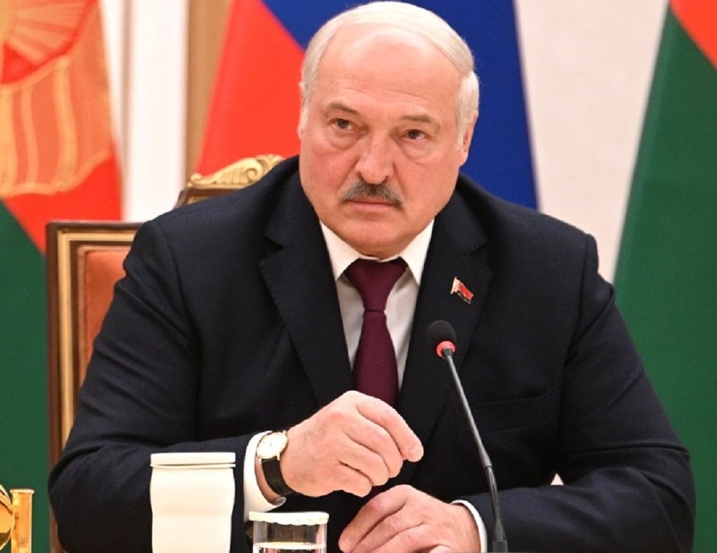 Президент Белоруссии переболел аденовирусом