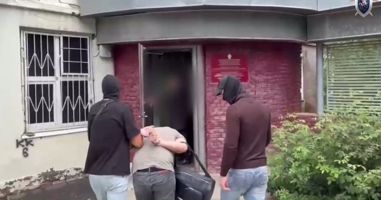 В Ижевске руководителя строительной компании обвинили в даче взятки инспектору стройконтроля