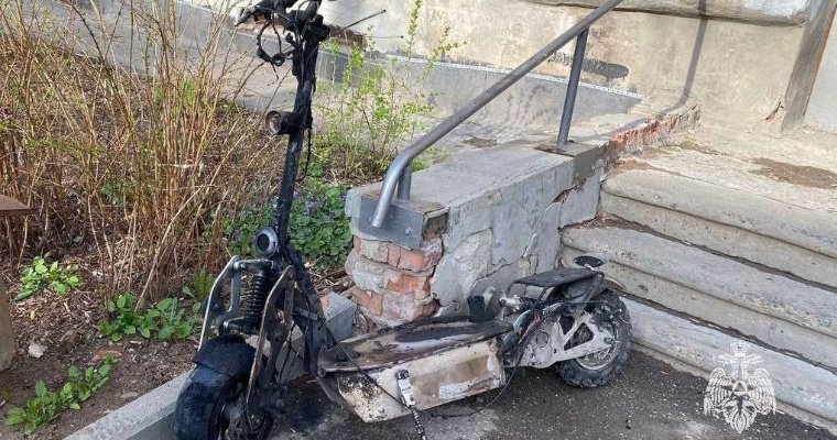 Жителям Удмуртии рассказали, почему горят электросамокаты