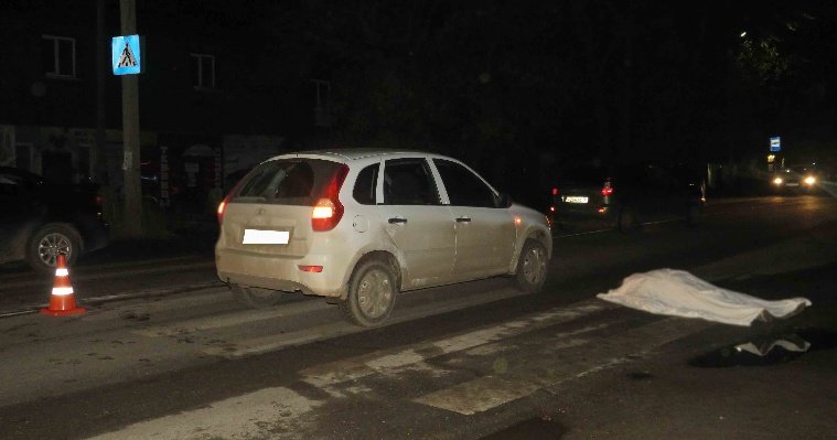 Автомобиль насмерть сбил мужчину на пешеходном переходе в Сарапуле
