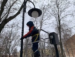 Удмуртэнерго украшает Ижевск к Новому году