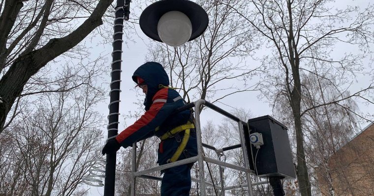 Удмуртэнерго украшает Ижевск к Новому году