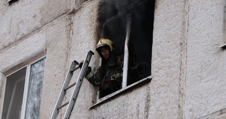 Пожар вспыхнул в одном из общежитий Воткинска: погиб мужчина