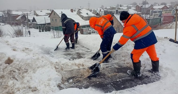 Во время праздников с улиц Ижевска вывезли более 82 тысяч кубометров снега 