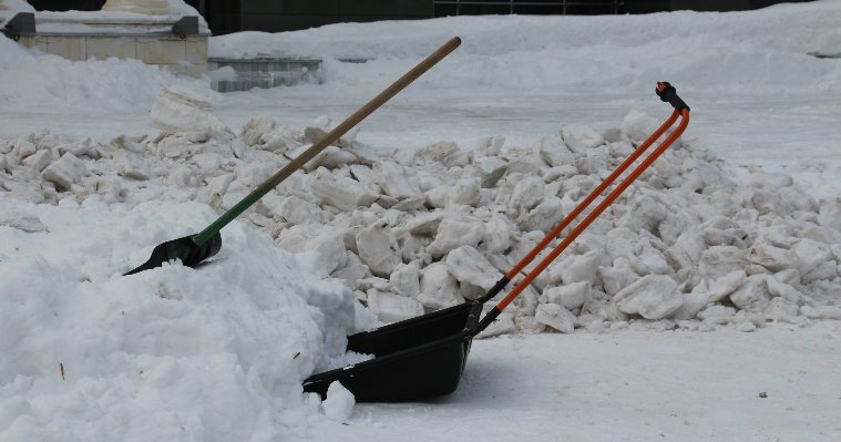 В Удмуртии 25 и 26 января пройдут субботники по уборке снега