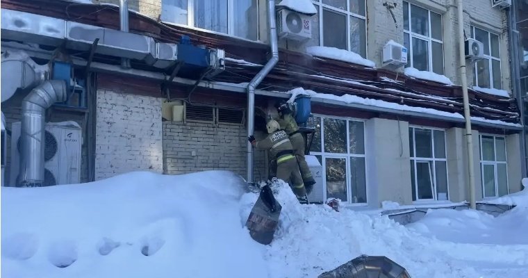 В кафе «Кинза» в Ижевске загорелась вентиляционная шахта 