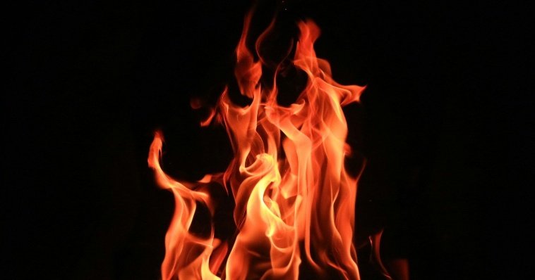 На пожаре в ижевском посёлке Машиностроителей погиб мужчина
