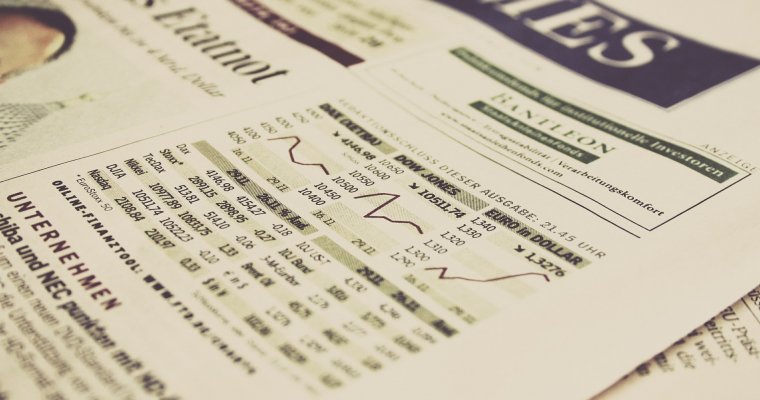 Индекс Dow Jones упал на рекордные 1,2 тыс пунктов