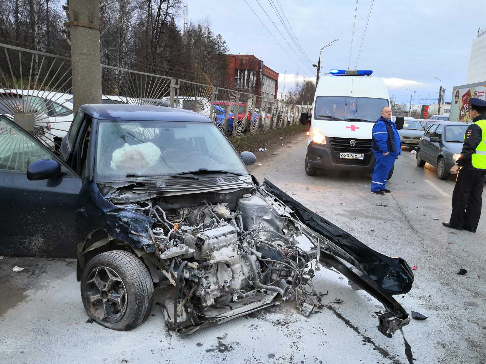 Трое взрослых и ребенок пострадали в массовом ДТП в Ижевске