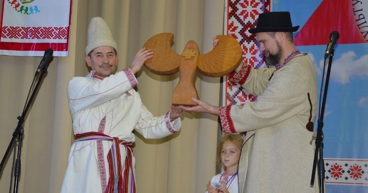 Год культурного наследия народов России торжественно закрыли в удмуртской деревне Байтеряково 