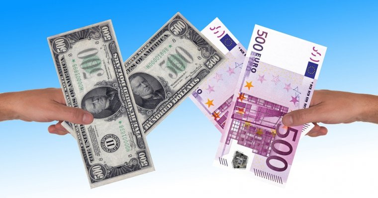 Биржевые курсы доллара и евро вернулись на уровень 2016 года