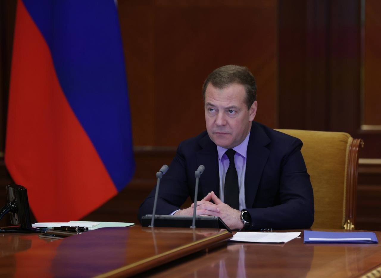 Заместитель председателя Совбеза России Дмитрий Медведев 24 января прибыл в Ижевск