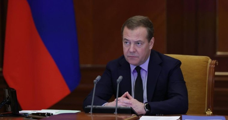 Заместитель председателя Совбеза России Дмитрий Медведев 24 января прибыл в Ижевск