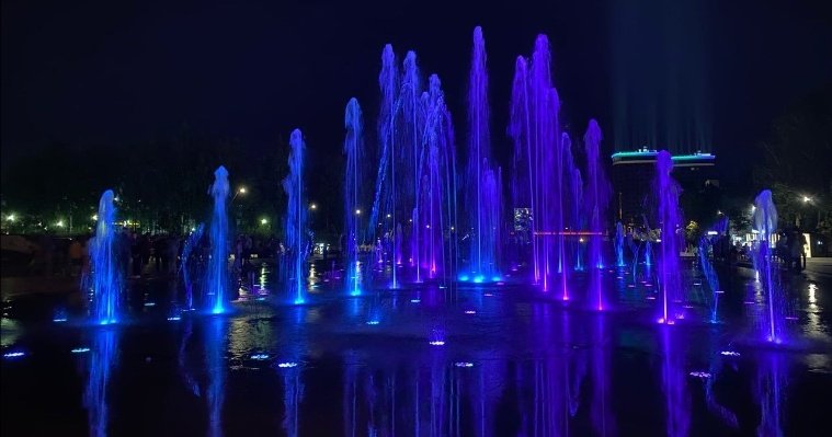 МыСпросилиЗаВас: какие произведения звучат во время светомузыкального шоу фонтана на Центральной площади Ижевска 