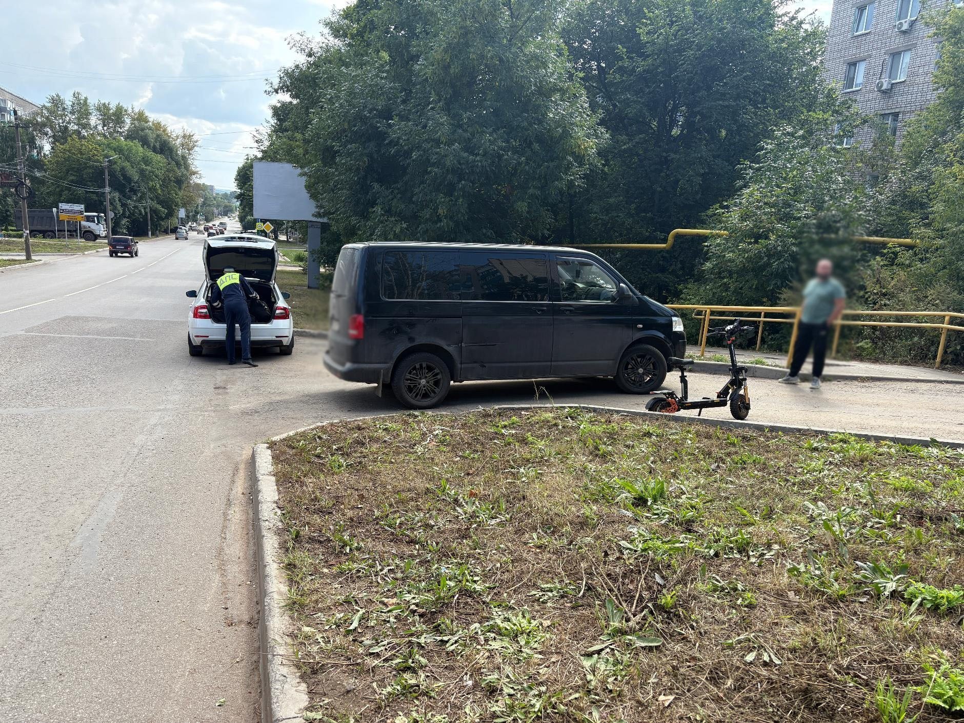 Ребенок на электросамокате пострадал в ДТП с автомобилем в Сарапуле