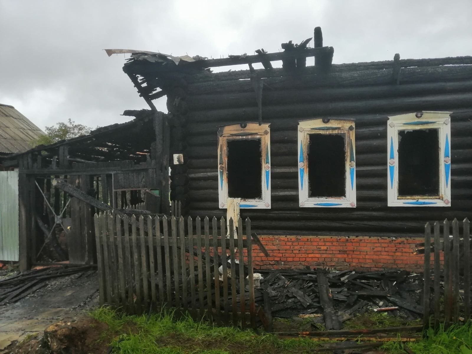 В Глазове возбудили уголовное дело после смерти пенсионерки в пожаре в частном доме