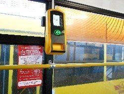 Компостеры возвращаются: терминал самообслуживания появился в одном из автобусов Ижевска