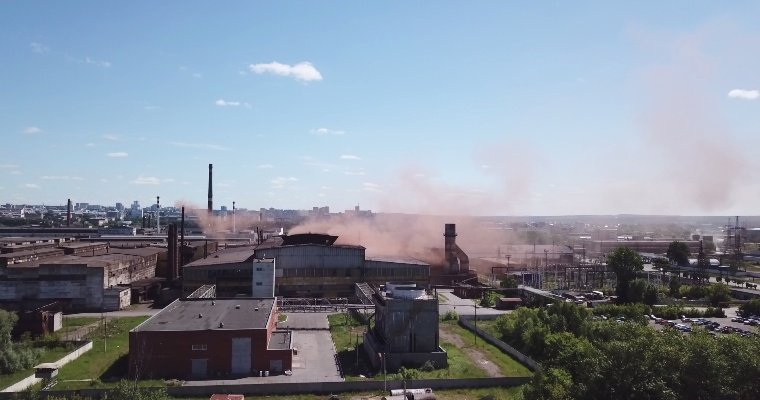 В 2022 году над заводом «Ижсталь» исчезнут «лисьи хвосты»
