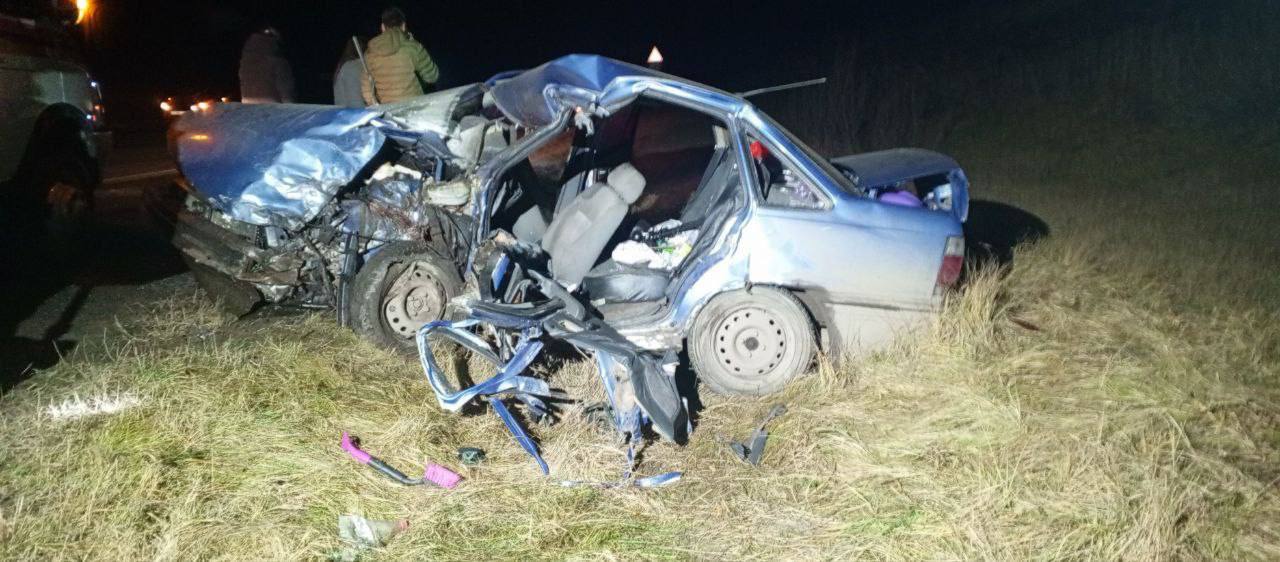 Водитель погиб в ДТП с тремя машинами на трассе в Удмуртии