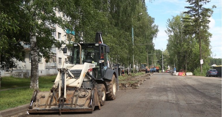В Ижевске начали ремонтировать улицу Тарасова