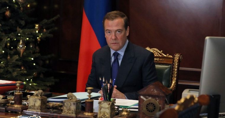 Медведев назвал «полным безобразием» вмешательство зарубежных IT-гигантов в российские выборы 
