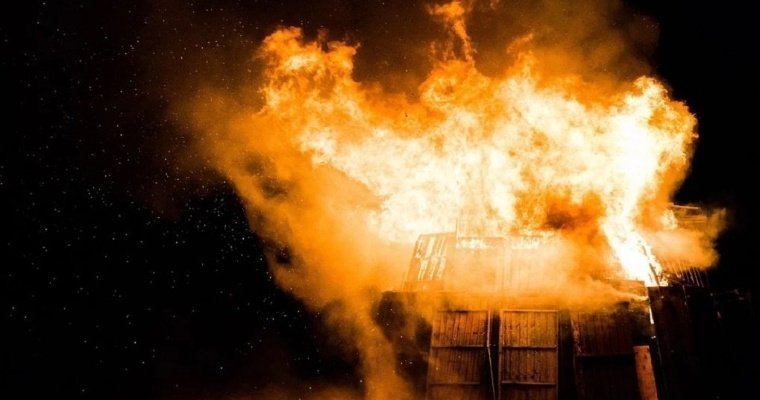 Нефтебаза в Белгороде загорелась после авиаудара украинских ВВС