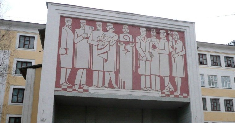 Герои панно на стенах зданий «ожили» в Ижевске