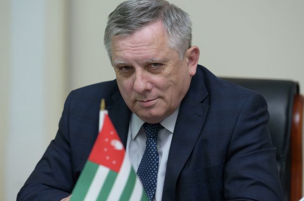 Абхазия отказалась от референдума о вхождении в состав России