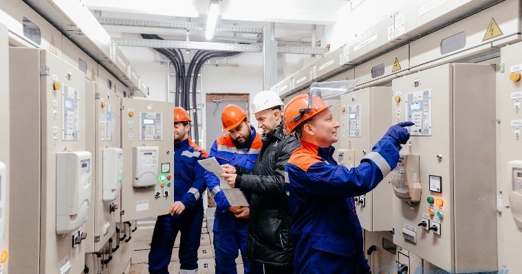 Энергетики Воткинского завода отметили профессиональный праздник