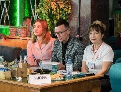 В Ижевске продолжается голосование за «Миссис фотогеничность» в конкурсе для беременных