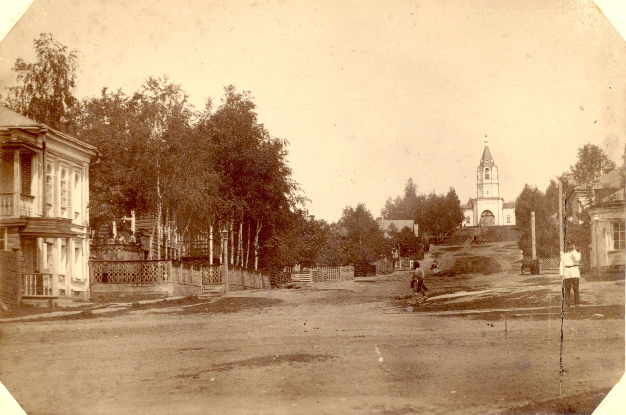 izhevsk-vid-po-ul-piatoi-na-mihailovskuiu-chasovniu-do-1905-arhiv-shumilova-3000px.jpg izhevsk-vid-po-ul-piatoi-na-mihailovskuiu-chasovniu-do-1905-arhiv-shumilova-3000px.jpg